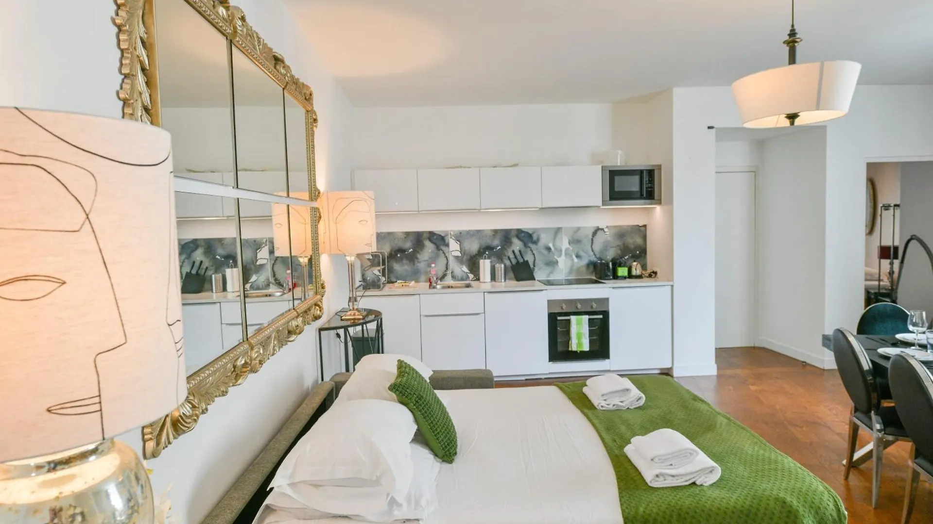 Huge And Bright 4Bd For 10 Guests Sacre-Coeur Daire Paris