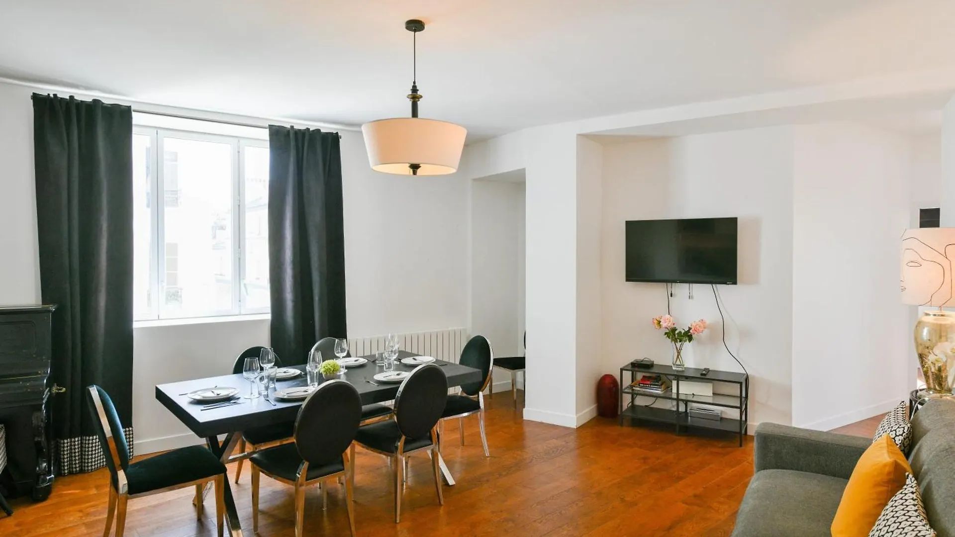Huge And Bright 4Bd For 10 Guests Sacre-Coeur Daire Paris