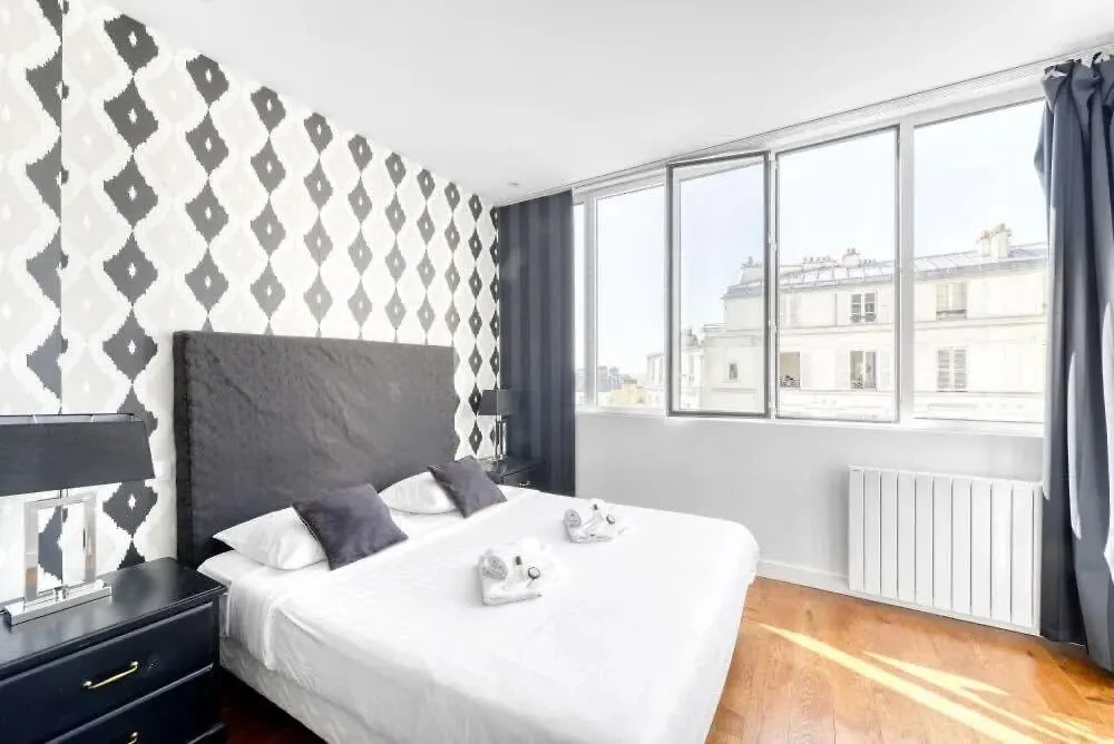 Apartamento Huge And Bright 4Bd For 10 Guests Sacre-Coeur París 0*,  Francia