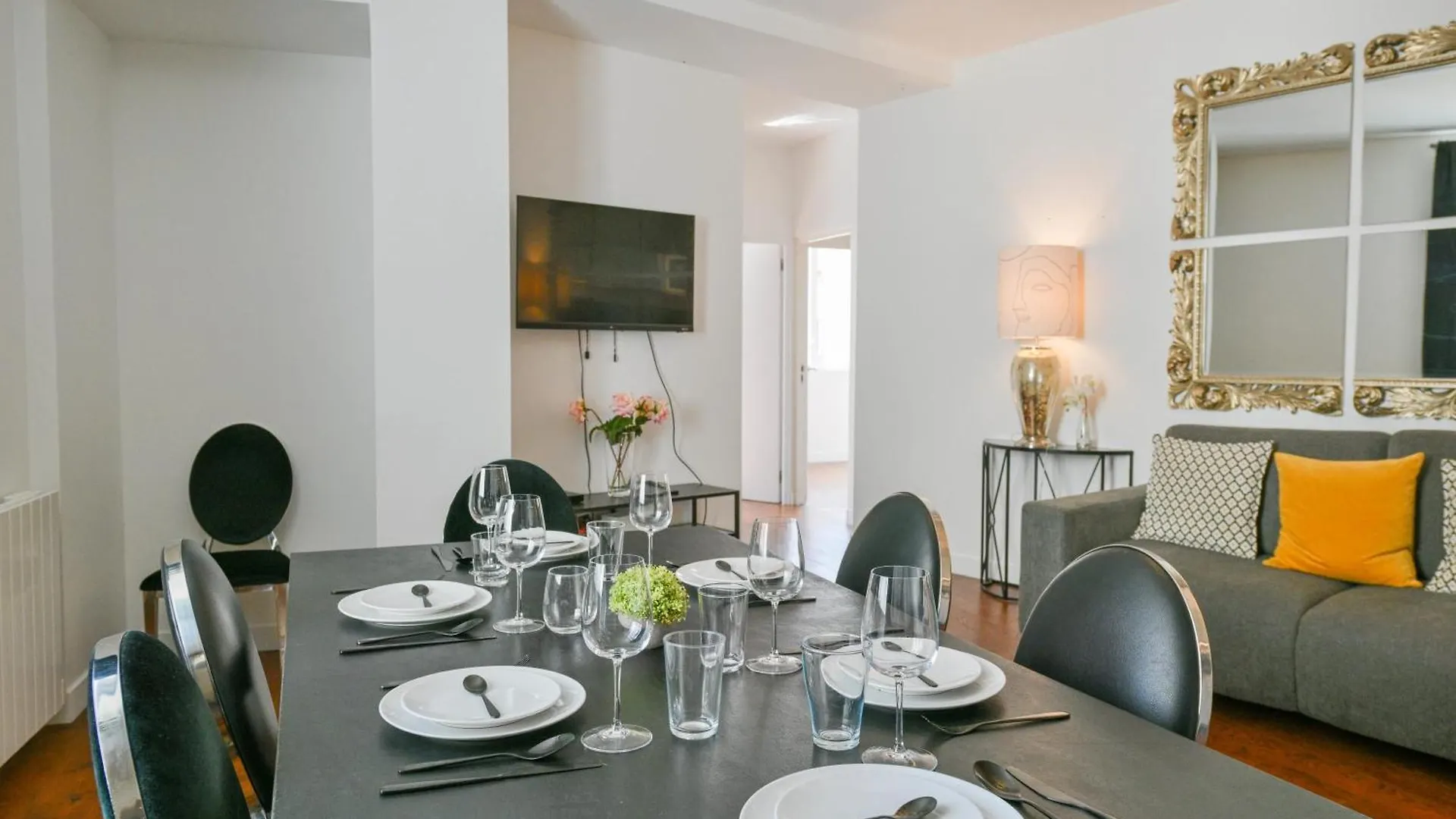 Apartamento Huge And Bright 4Bd For 10 Guests Sacre-Coeur París