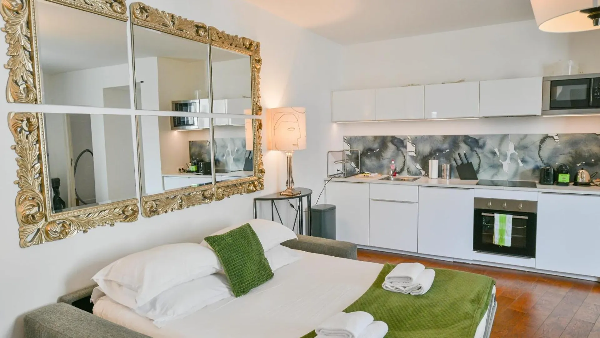 Apartamento Huge And Bright 4Bd For 10 Guests Sacre-Coeur París
